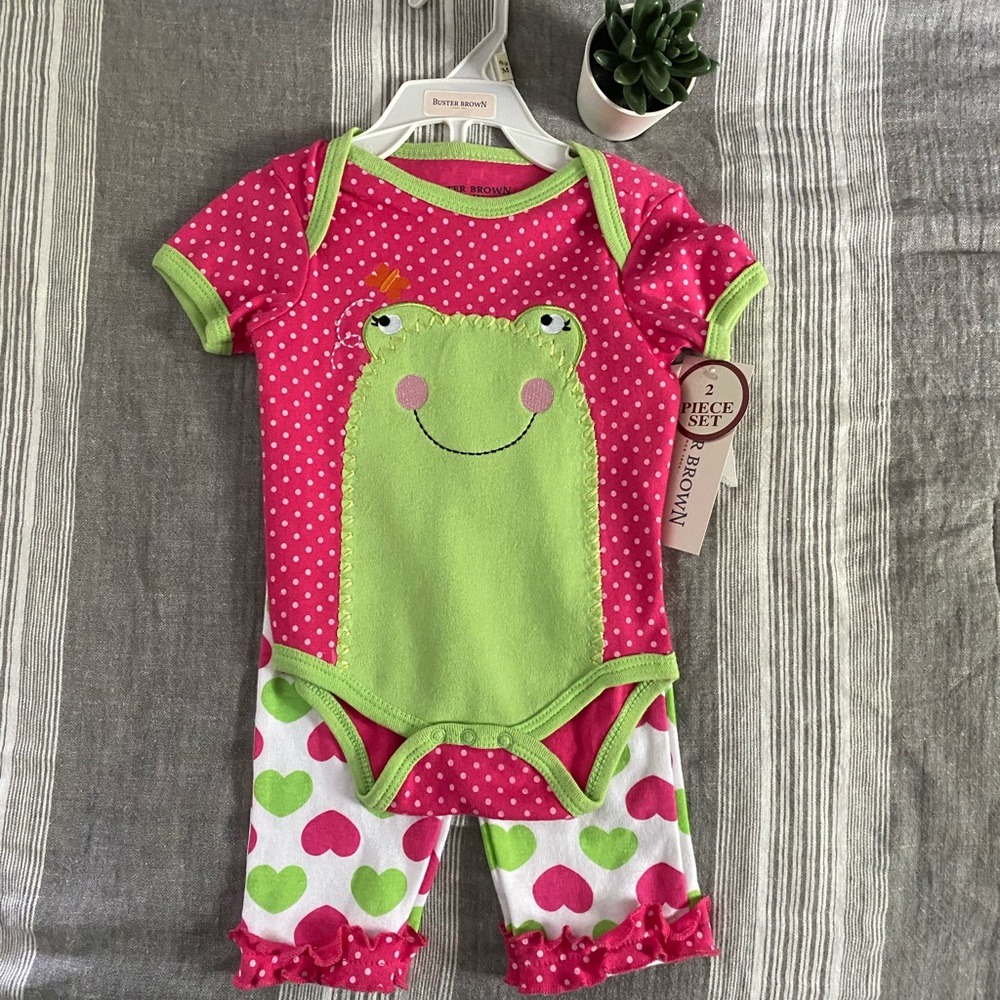 NWT Buster Brown Kids Frog Set